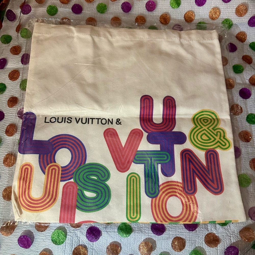 GWP: Louis Vuitton Multicolor Logo Double Side Canvas Bag NWT - Picture 2 of 10